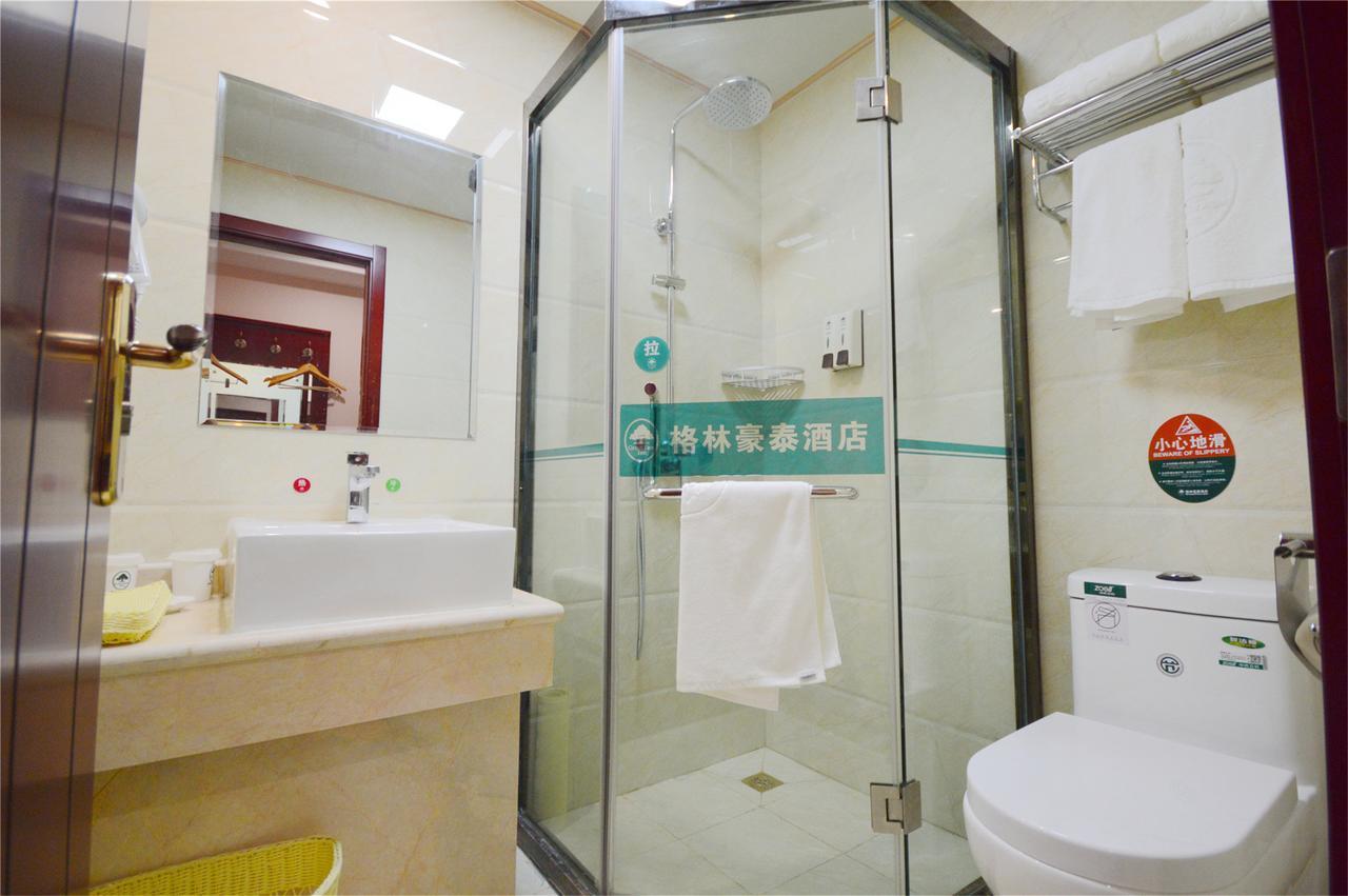 Greentree Inn Anhui Wuhu Zhongshan Road Pedestrian Street Express Hotel Ngoại thất bức ảnh