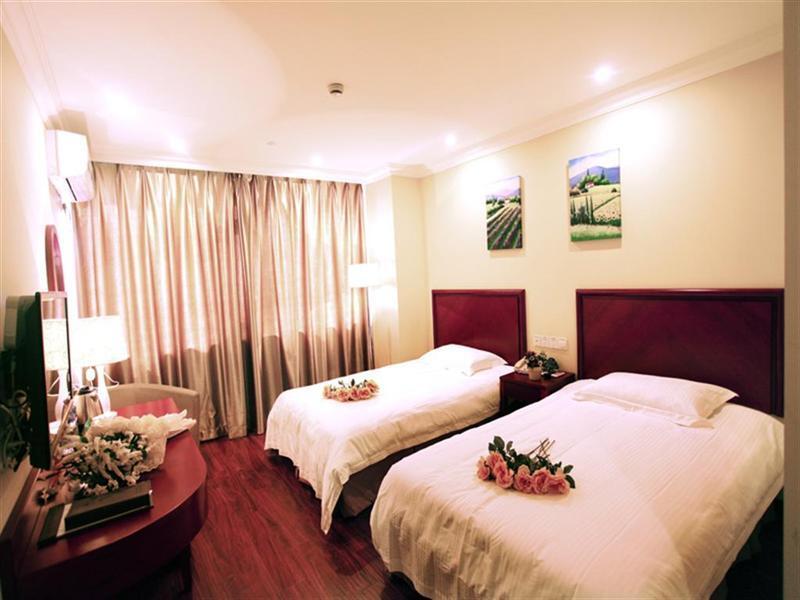 Greentree Inn Anhui Wuhu Zhongshan Road Pedestrian Street Express Hotel Ngoại thất bức ảnh